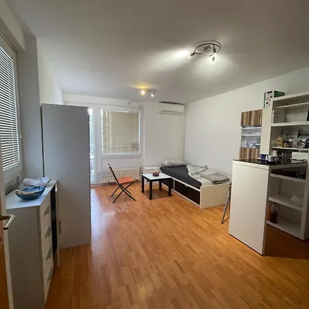 Apartment Domaca Oaza *